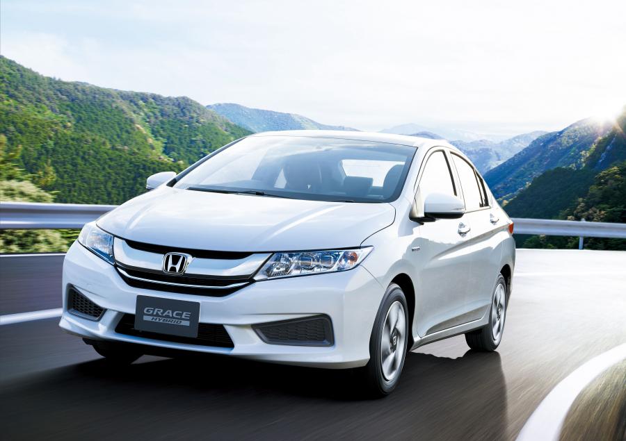  Honda Grace Hybrid 2014 года  (фото 3 из 24)